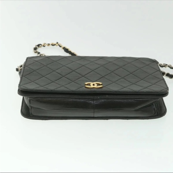 Chanel Shoulder Bag - Picture 10 of 16